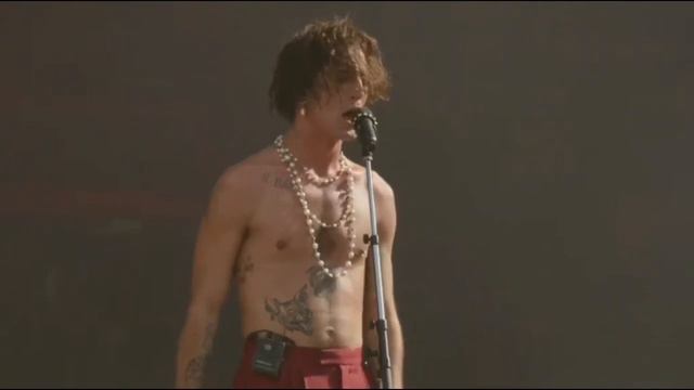 Maneskin "I WANNA BE YOUR DOG" @Lollapalooza смотреть онлайн