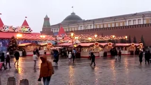 Новогодние Ярмарки на Красной площади смотреть онлайн