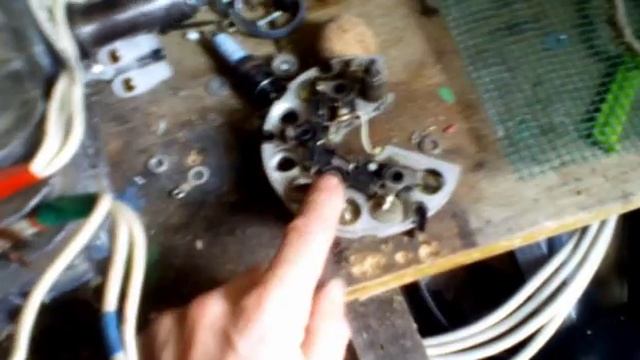 Подключение авто диодного моста на ветряк / Ветряк из автогенератора The windmill of the oscillator смотреть онлайн