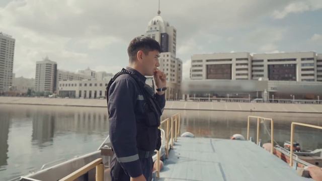 Стать спасателем - это благородно смотреть онлайн