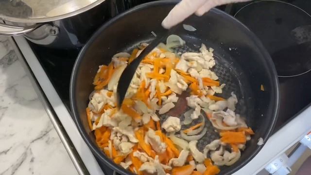 Приготовила блюдо из азиатского ресторана. Можно есть даже не разогревая. Простой рецепт фунчозы. смотреть онлайн
