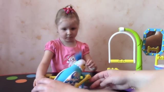 Интерактивный попугай птичка литл лайв петс распаковка обзор игрушки Little Live Pets Clever Keet смотреть онлайн