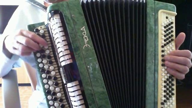 Разбор песни В землянке на баяне смотреть онлайн