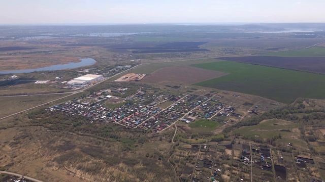 пгт. Мирный, Самарская область, Красноярский район, с высоты птичьего полета 06.05.2021 смотреть онлайн