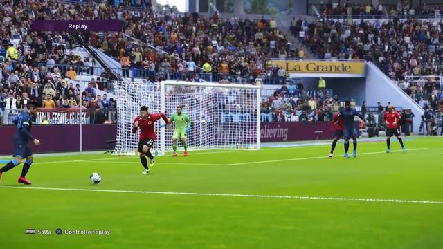 PES 2020 Back heel goal by Ekuban смотреть онлайн