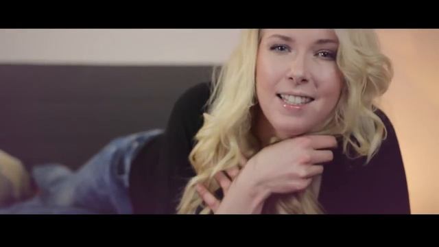 Daniela Lorenz - Schenk mir die Sterne Offizielles Video смотреть онлайн