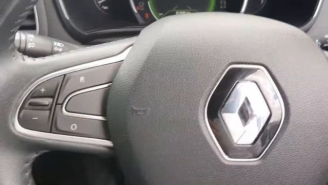 181LS890 - 2018 Renault Megane SPORT TOURER DYNAMIQUE 18,950