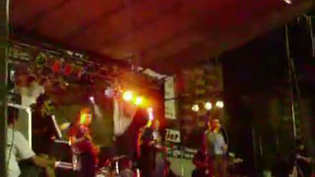 LOS SIMPLES EN LA CANCHA DE QUILMES 9/12/2007 смотреть онлайн