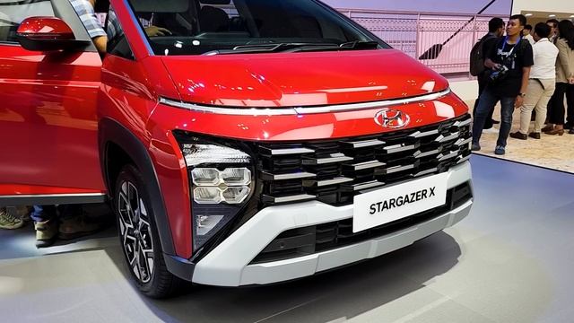 2024 Hyundai Stargazer X First Impressions! | Behind A Desk смотреть онлайн
