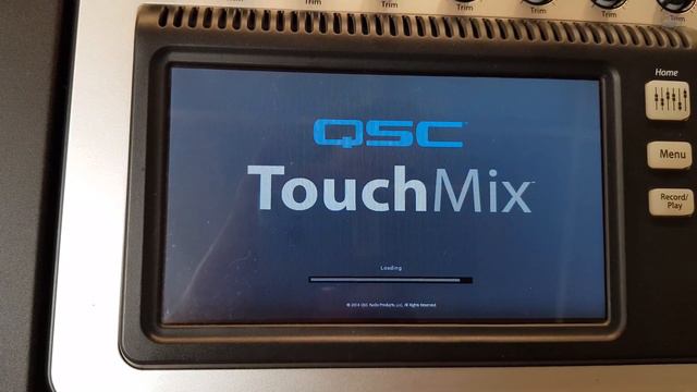QSC TouchMix Actualización Todos los Modelos смотреть онлайн
