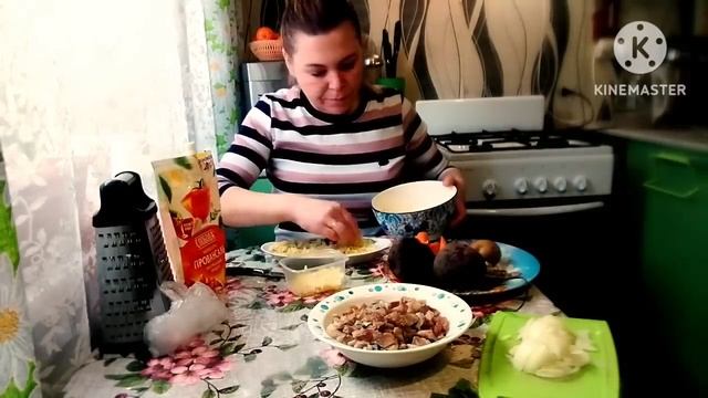 23 февраля -скромный ужин и подарок, не до праздников смотреть онлайн