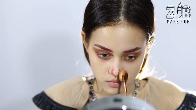 ZJB How-to : Make-up Bloody vampire смотреть онлайн