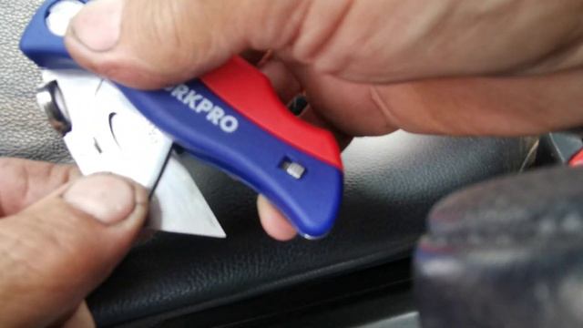 Сравнение двух строительных-канцелярских моделей ножей от VORKPRO. смотреть онлайн