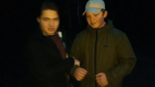 ОН ПРИХОДИЛ НА МОГИЛЫ СВОИХ ДРУЗЕЙ КАЖДЫЙ ДЕНЬ, А ОКАЗАЛОСЬ ЧТО... ( ИСТОРИЯ ) смотреть онлайн