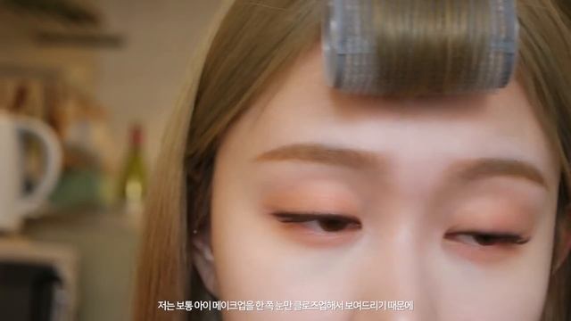 여름이니까?레드오렌지 메이크업ㅣRED ORANGE SUMMER MAKEUPㅣ소현 SOHYEON смотреть онлайн
