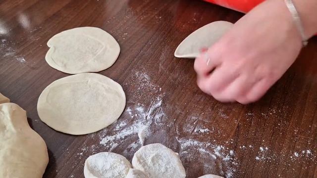 russische - kasachische Manti mit Fleisch und Kartoffeln / манты с мясом и картошкой #манты SUB16 смотреть онлайн