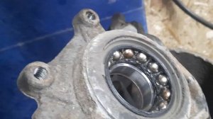 замена переднего ступичного подшипника Ситроен с 4