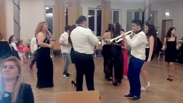 Sercuk Alimov & Sencan Ramadanov nova godina 2015 смотреть онлайн