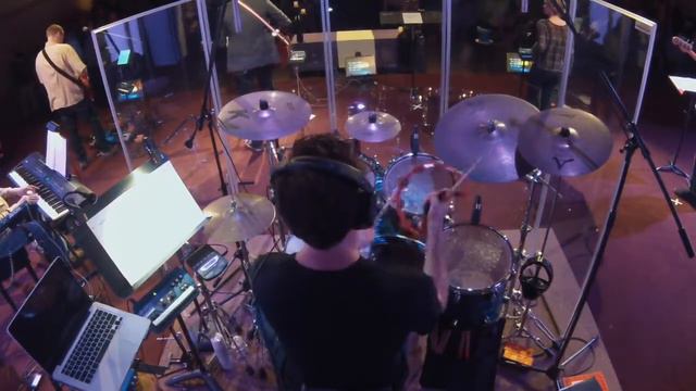 One Hand Tambourine jam смотреть онлайн