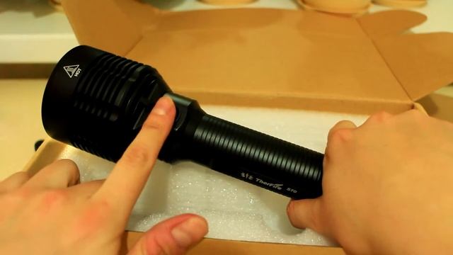 Thorfire S70 Flashlight, First Impressions / Фонарь Thorfire S70, первые впечатления на русском