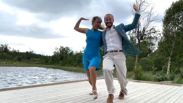 Lindy Hop Charleston Dance! - Sondre & Tanya смотреть онлайн