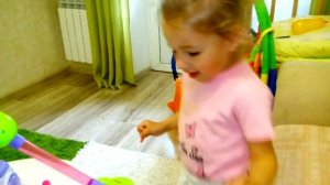 РАСПАКОВКА ОБЗОР ИГРУШЕЧНЫЙ ПЫЛЕСОС 6903A  UNPACKING REVIEW TOY CLEANER