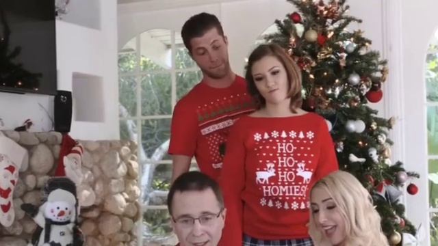 Christmas Family | Funny moments 2022 смотреть онлайн