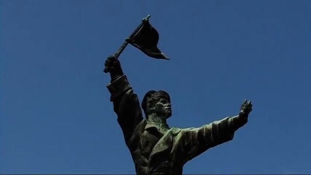 Budapest Memento Park, Hungary - communist period statues смотреть онлайн