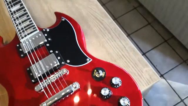 Harley Benton DC 580 so gut wie Epiphone SG 400 Pro??? смотреть онлайн