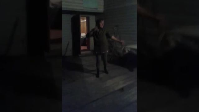 Танец бомжихи смотреть онлайн