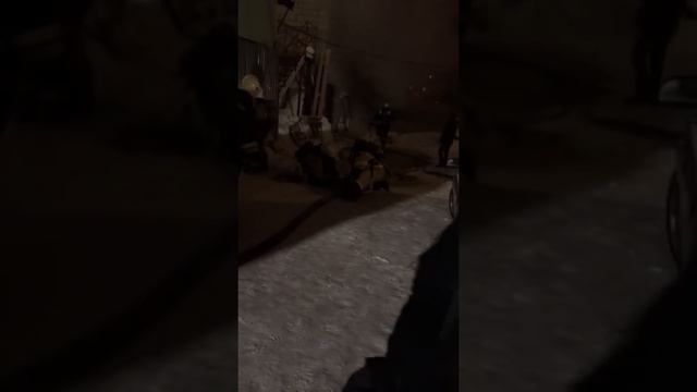 08.02.2017 Пожар на ул. Герцена, 14. Горит баня (Ижевск) смотреть онлайн