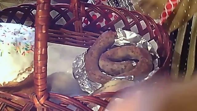 Укладываю Пасхальную корзину для освящения в церкви. смотреть онлайн