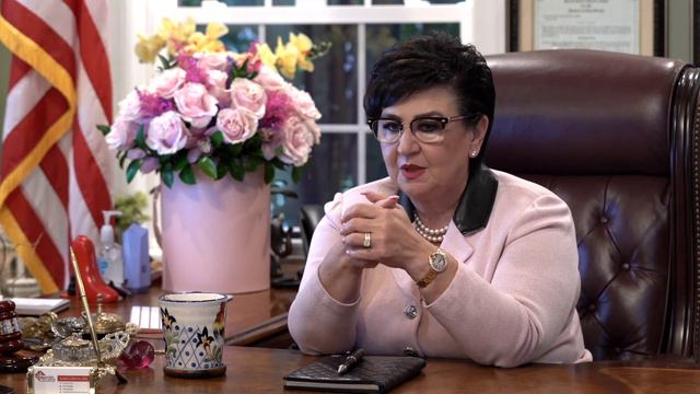 Суд или интервью, --- подробности процесса получения статуса беженца смотреть онлайн