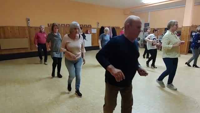 Folk2021#Tarantella#LineDance#Hantos Djay смотреть онлайн