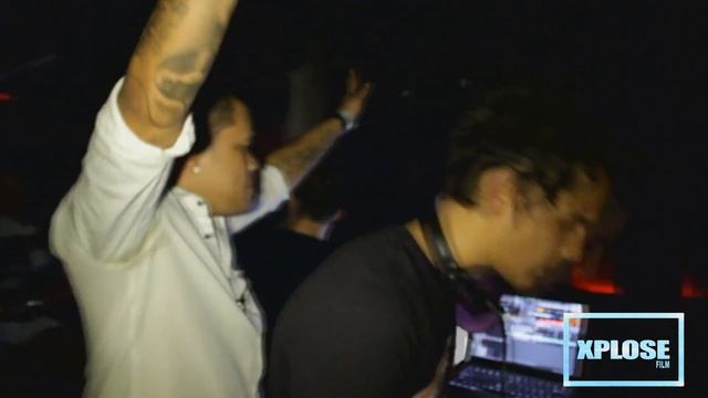 SUIVIE DE DJ JULIAN L PAR XPLOSE tv |YES HIP HOUSE 10.11.11 @ NI CLUB смотреть онлайн