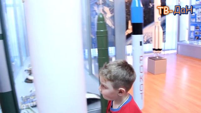 Музей космонавтики посетили с детьми. MUSEUM OF COSMONAUTICS смотреть онлайн