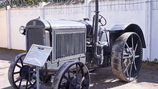 В СССР от этого стального трактора, детей рождалось ещё больше! смотреть онлайн