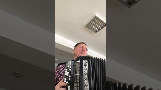 Оренбургский пуховый платок обр. Малыгина смотреть онлайн