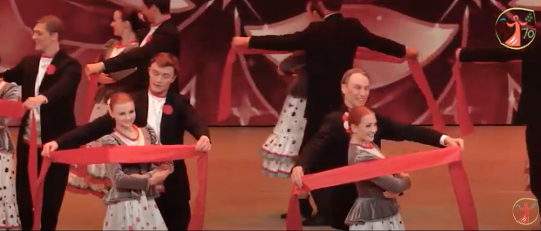 "Карусель" Ансамбль Берёзка / Beriozka "Carousel".mp4 смотреть онлайн