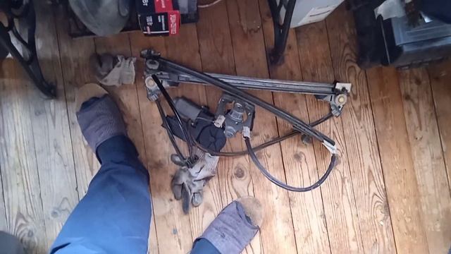 #15 Ремонт стеклоподъёмника. Window lifter repair. смотреть онлайн