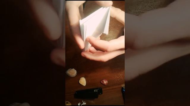 КАК СДЕЛАТЬ ВОДЯНУЮ БОМБОЧКУ ИЗ БУМАГИ смотреть онлайн