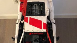 Rastar 99310 - Audi R8 LMS GT3 1:8