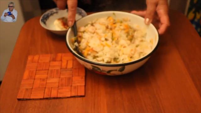 Курица фаршированная рисом с овощами. смотреть онлайн