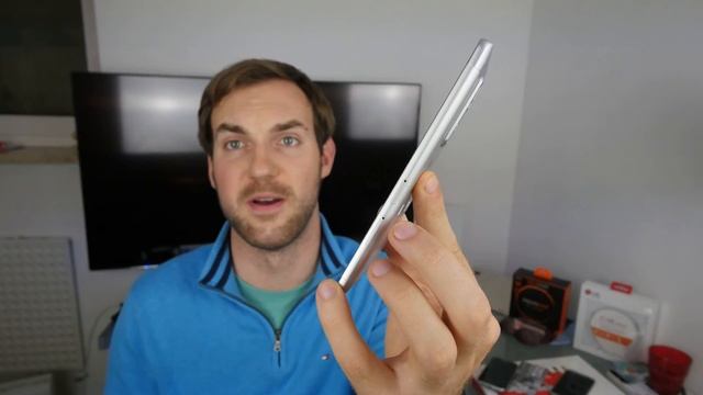 LG Class Unboxing [4K UHD] смотреть онлайн