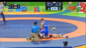 Власов потерял сознание в схватке с хорватом (Vlasov passed out in the battle with Croatia)