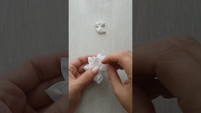 Нарядные бантики из белых лент || Канзаши DIY || БАНТИКИ смотреть онлайн