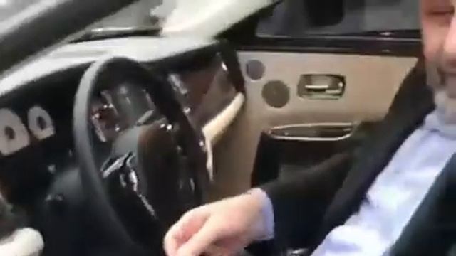 Чумакову Хамзату подарили машину смотреть онлайн