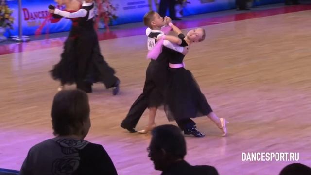 Пучков Максим - Кривцова Мария, Final English Waltz смотреть онлайн