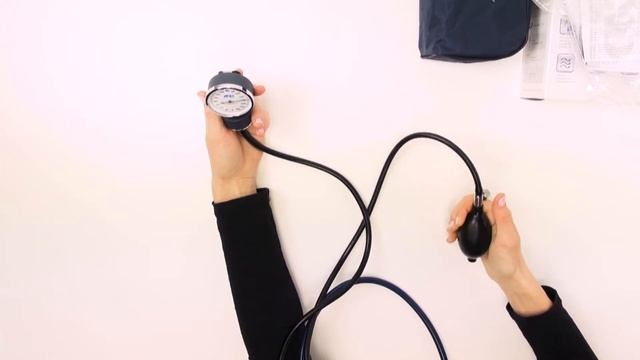 UA-100 A&D Тонометр механический