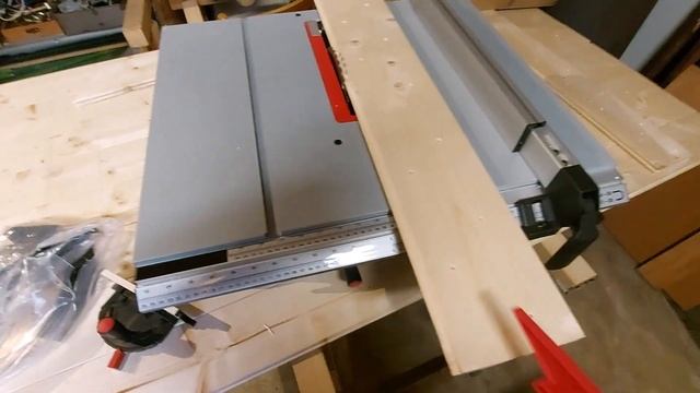 Bosch GTS254 Professional - Stolan kruzna pila (CIRKULAR) смотреть онлайн